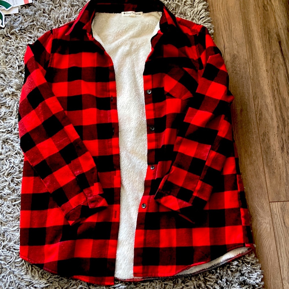 Soft, fuzzy, black and red flannel! Riah Fashion size S.